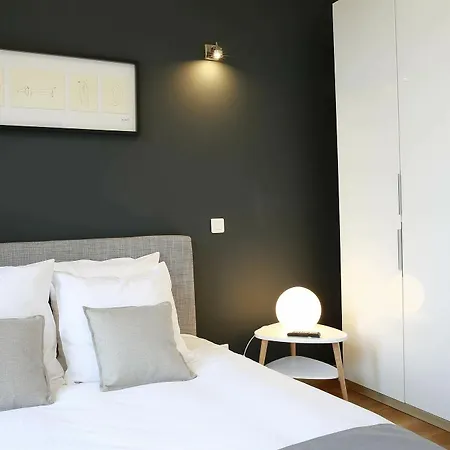Flandres Apartment *